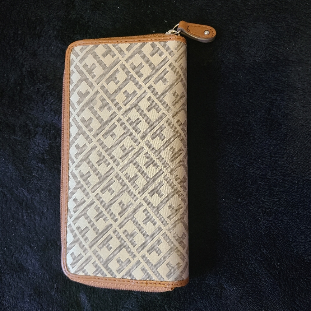 Tommy Hilfiger Wallet - Picture 4 of 5
